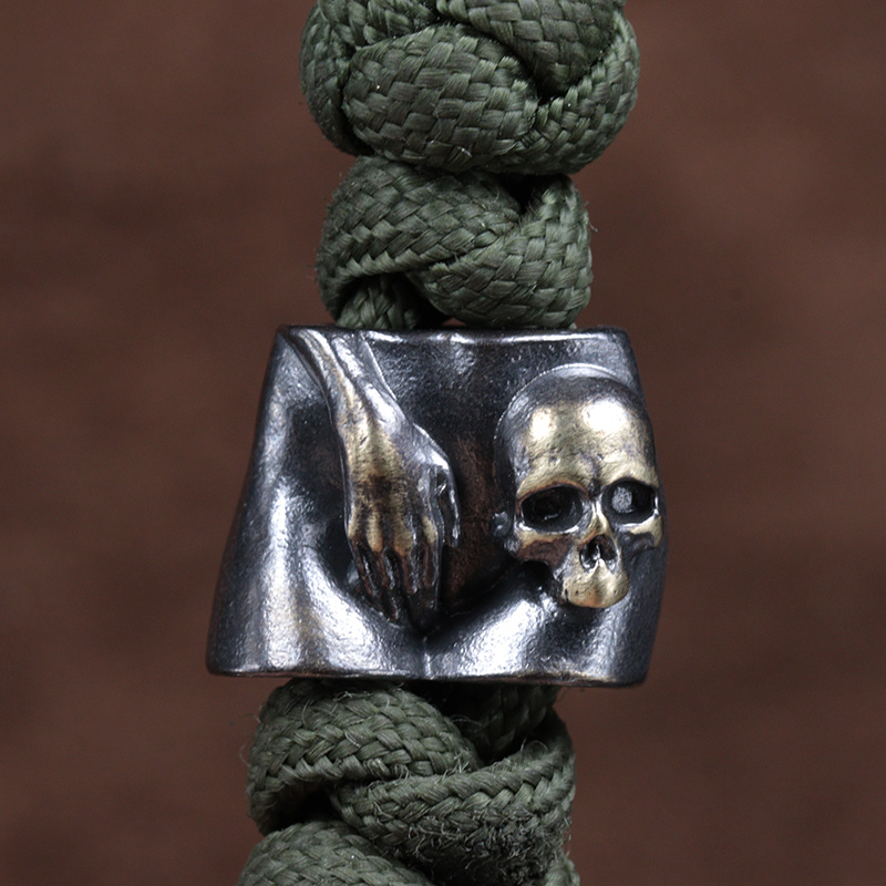 Ciondoli a forma di teschio in - Paracord Survival Bracelet recensione e prezzo