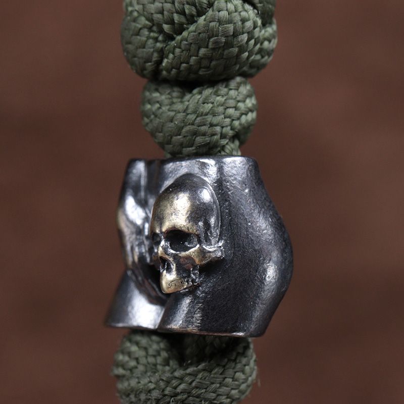 Ciondoli a forma di teschio in - Paracord Survival Bracelet recensione e prezzo
