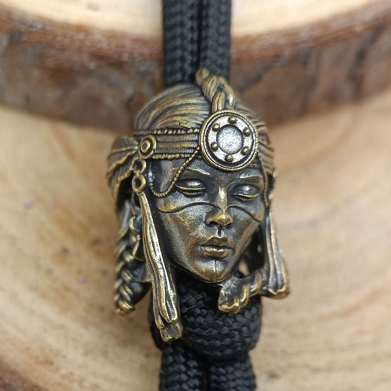 Tribe Guerriero femminile Colt - Paracord Survival Bracelet recensione e prezzo